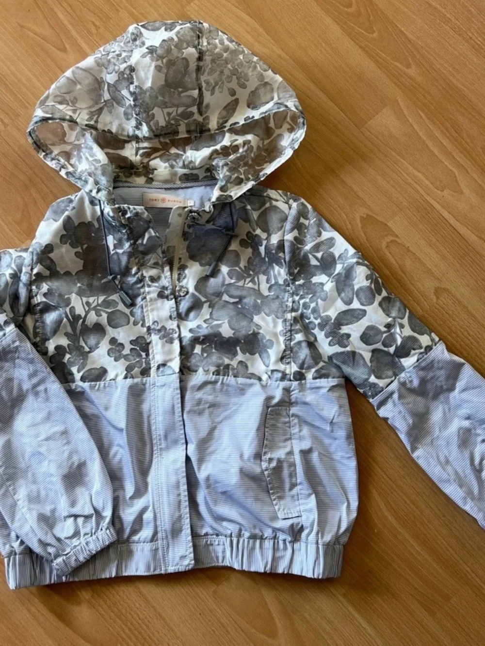 Tory Burch Floral Hooded Windbreaker Jacket Gray White Size 2 Lightweight
